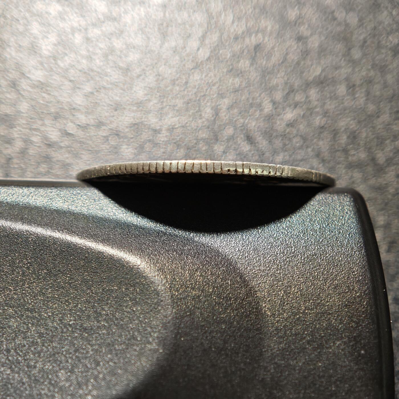 【德藏】世界币章拍卖第168期（拍品征集中~欢迎藏友联系） 18世纪 法国路易十六时期的皇家铭文与美术学院银质代用币银章 直径约：27mm；重约：7.4g