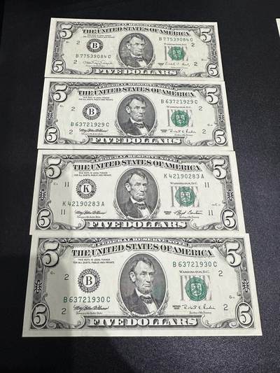 《外钞收藏家》第六百一十九期（精品场）（长期征集拍品、欢迎藏友们联系合作） - 199几年美国小头版5美元 4张 非全新 品相如图