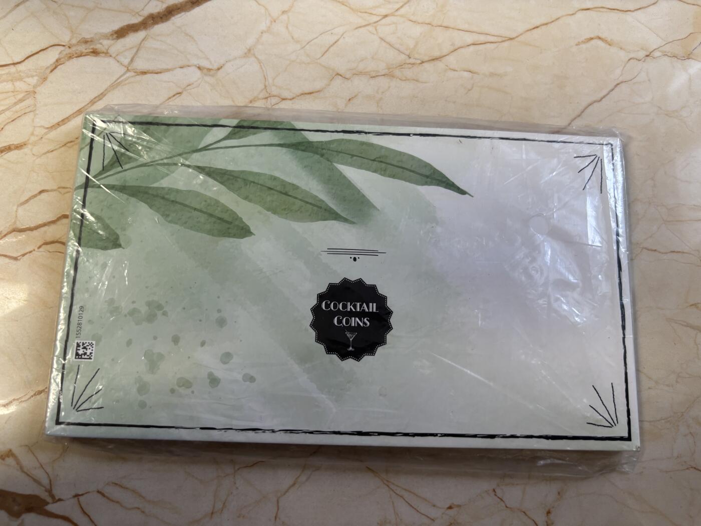 第194期拍卖 卡装萨摩亚2023年马提尼鸡尾酒杯异形彩色10克纪念银币，999银，发行1806枚