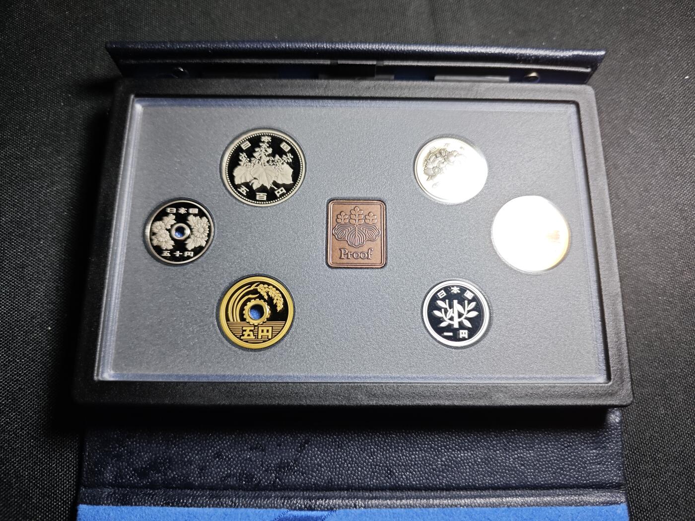 KK钱币收藏小铺   套币专场 2月预留时间 周末发货   1998日本官方发行蓝本精制套币