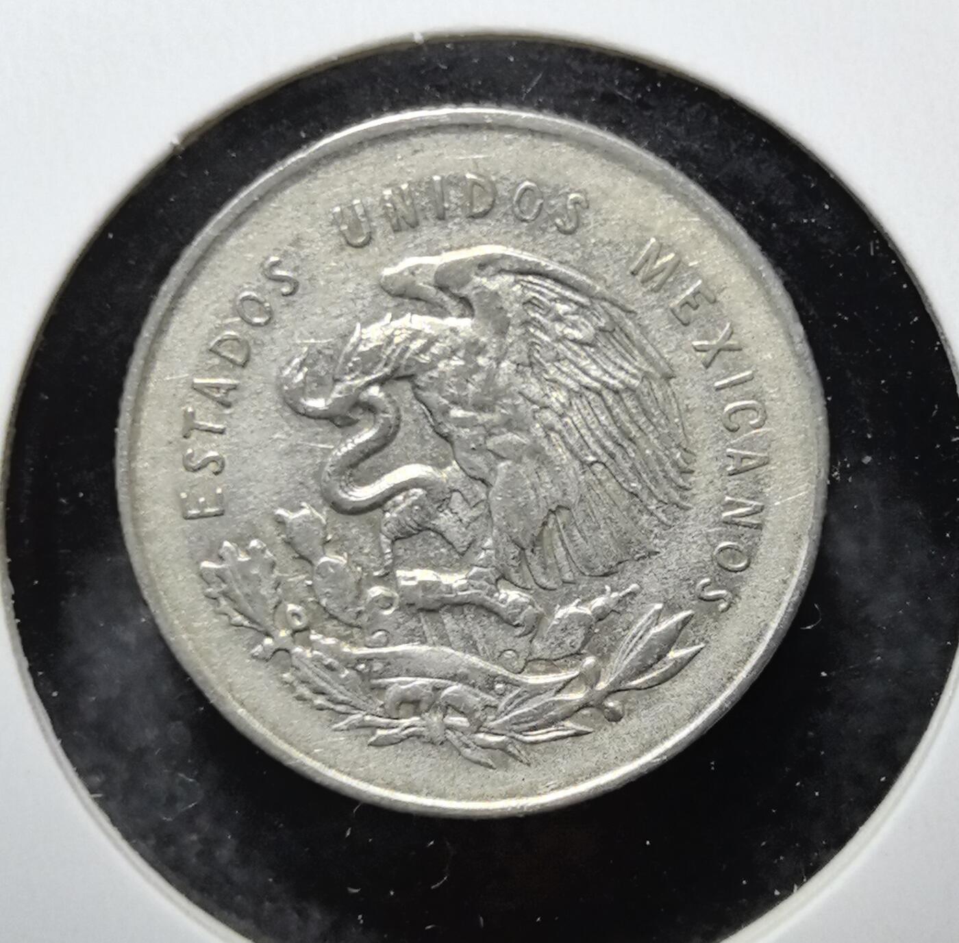 外国优质老铜币银币苏联纪念章，每周六晚九点倒数截拍，满百包邮可寄存，持续收拍 墨西哥1953年25分银币。正面为墨西哥国徽 “鹰蛇仙人掌”，背面是象征正义的天平与 “自由” 字样，见证墨西哥战后货币体系。