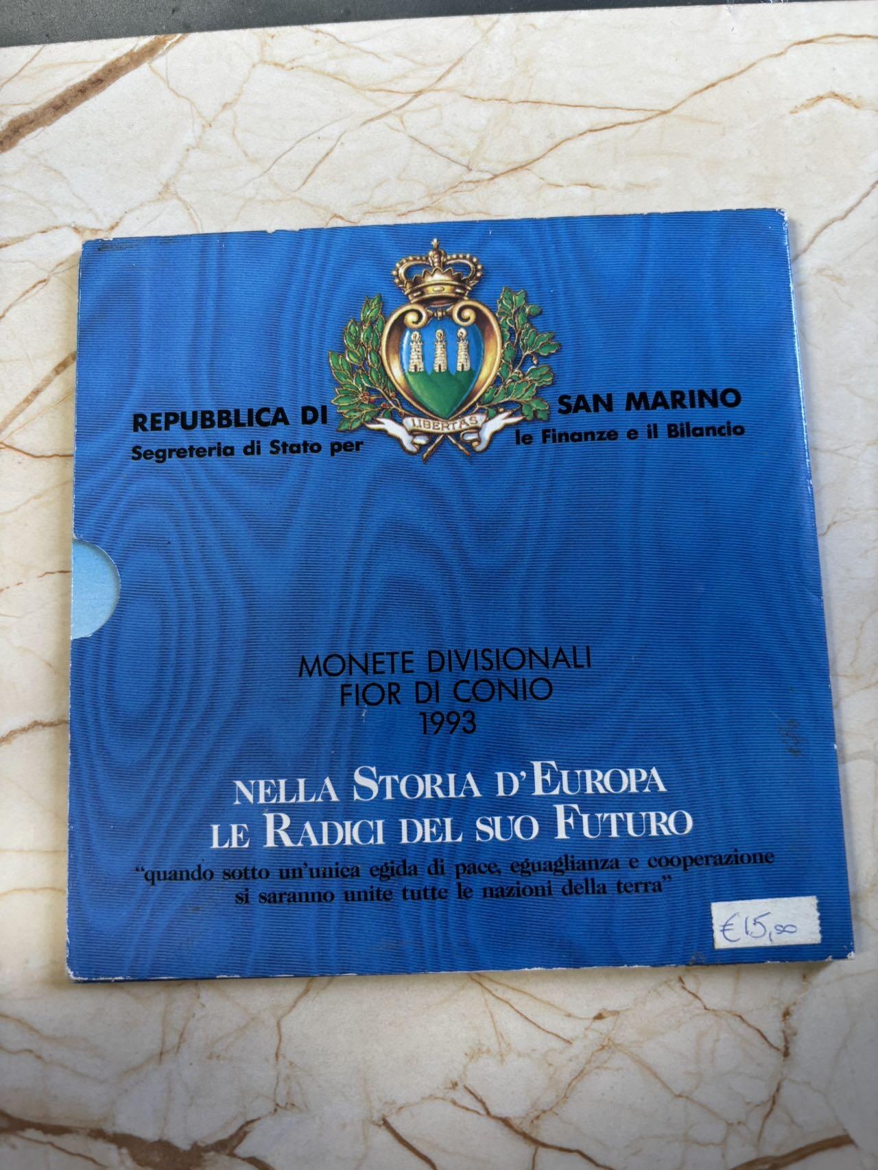 第194期拍卖 圣马力诺1993年迈向统一世界10枚硬币卡装，含一枚硬币，835银，14.6克