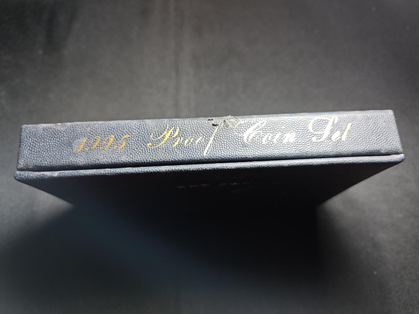 KK钱币收藏小铺   套币专场 2月预留时间 周末发货   1995日本官方发行蓝本精制套币