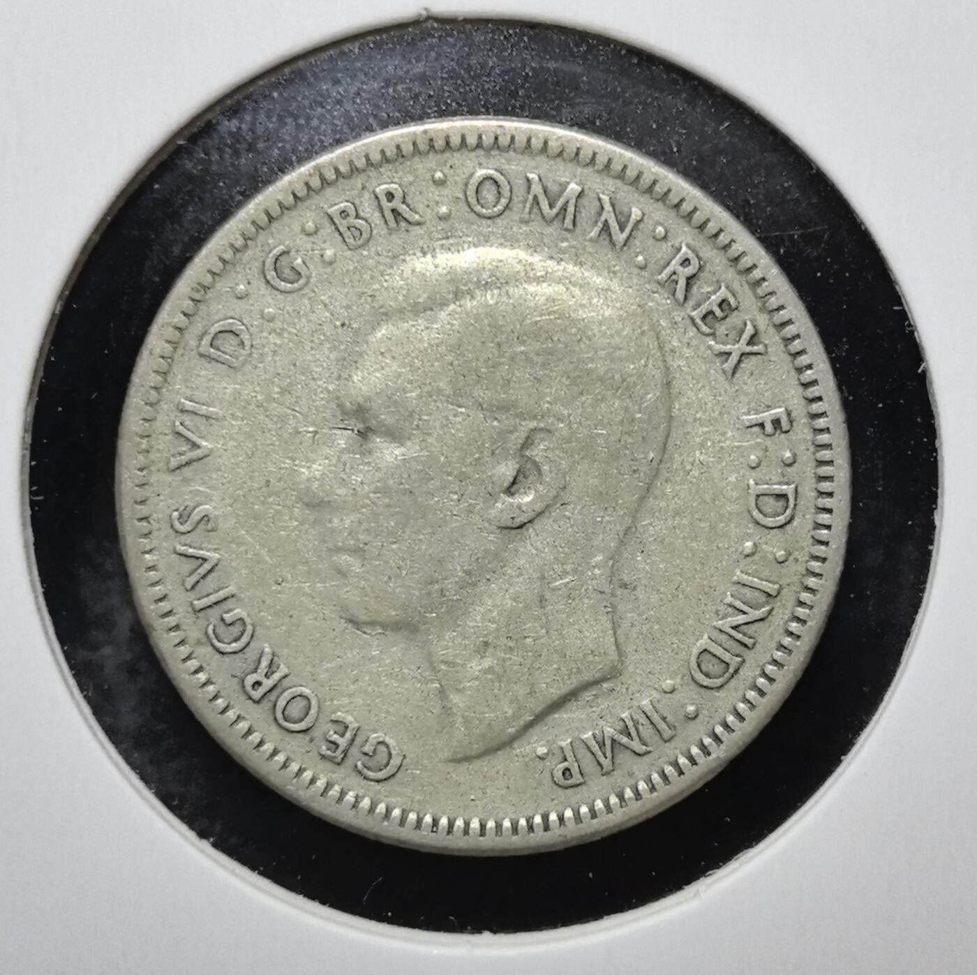 外国优质老铜币银币苏联纪念章，每周六晚九点倒数截拍，满百包邮可寄存，持续收拍 澳大利亚1946年1先令银币。正面为乔治六世头像，背面是象征澳洲牧业的美利奴羊，见证英联邦货币体系，1966 年被十进制货币取代。