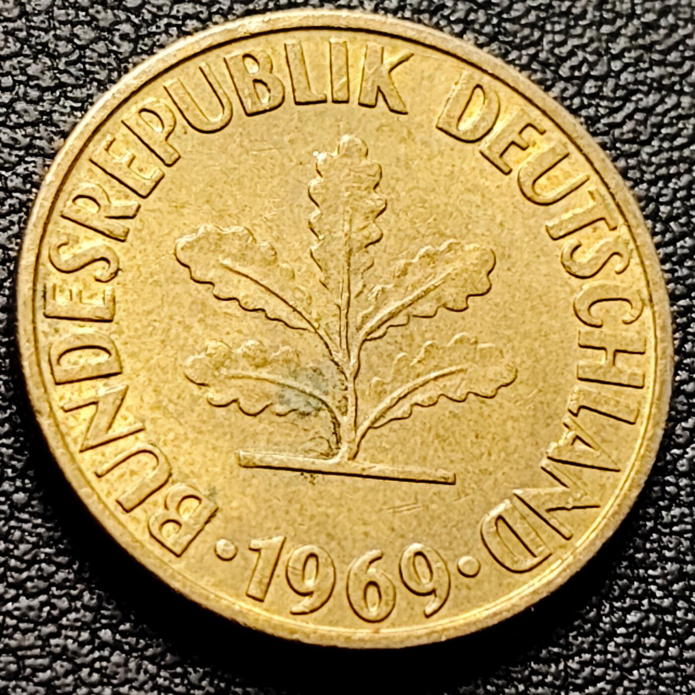 泉币菌-第213场-拍品多 请提前出价（工作最近较忙 发货不及时，望理解） 。