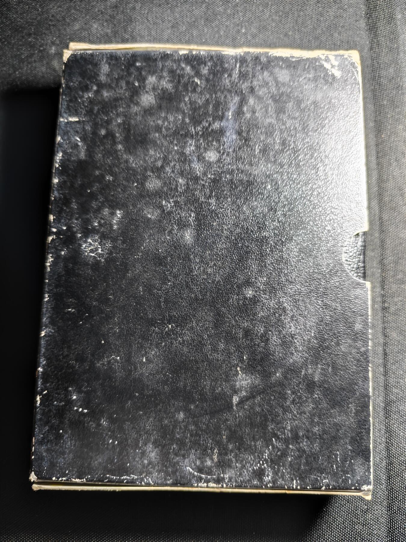 KK钱币收藏小铺   套币专场 2月预留时间 周末发货  1988日本官方发行黑本精制套币