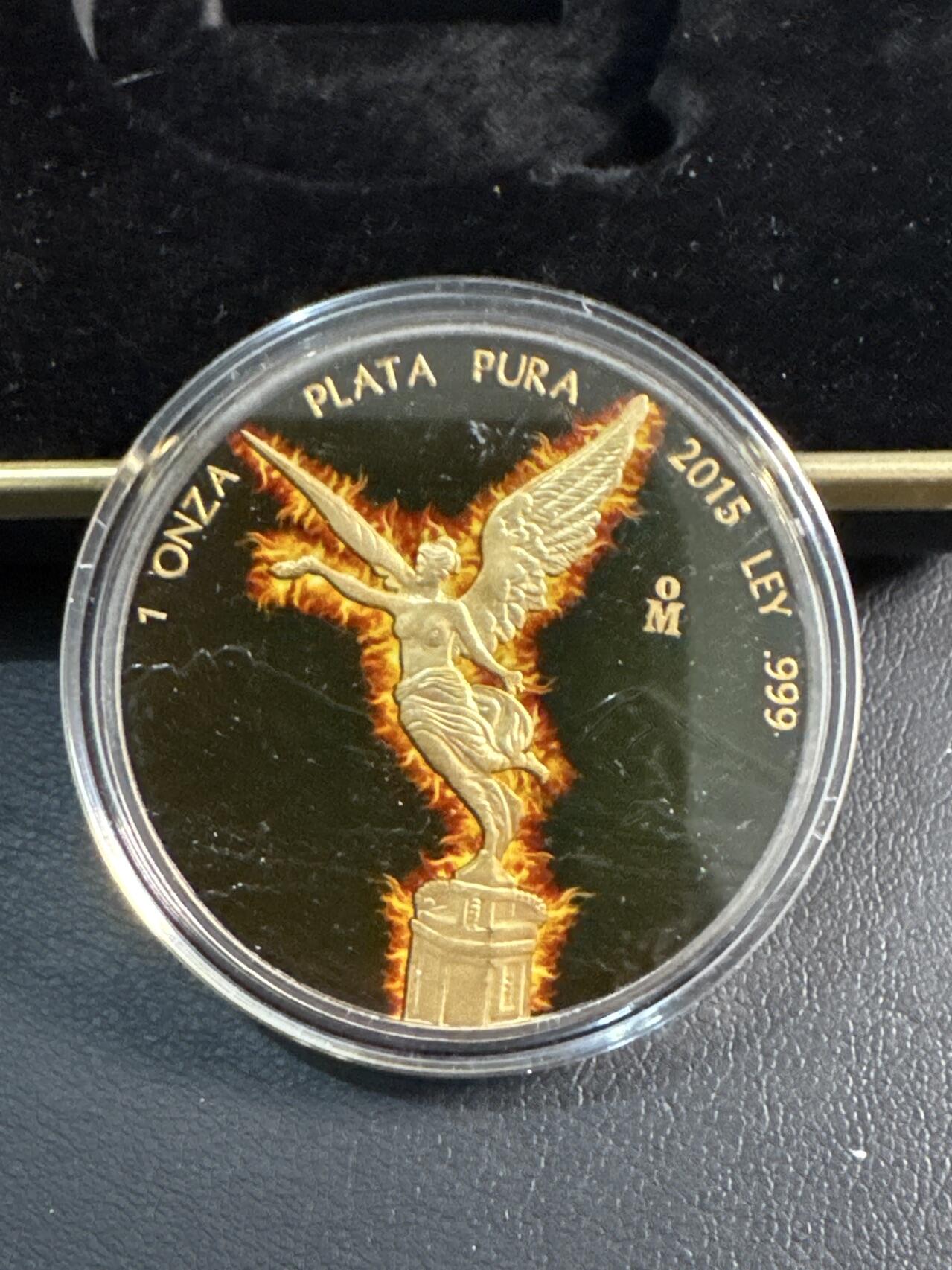 ❤️【币观天下】❤️ 第345期钱币拍卖场- 2026.3.20周五晚上6点半场 长期征集拍品  2015年墨西哥无面值黑色铑化镀24K金普制银币 燃烧的自由女神 1盎司999银 发行量：1000 盒证全