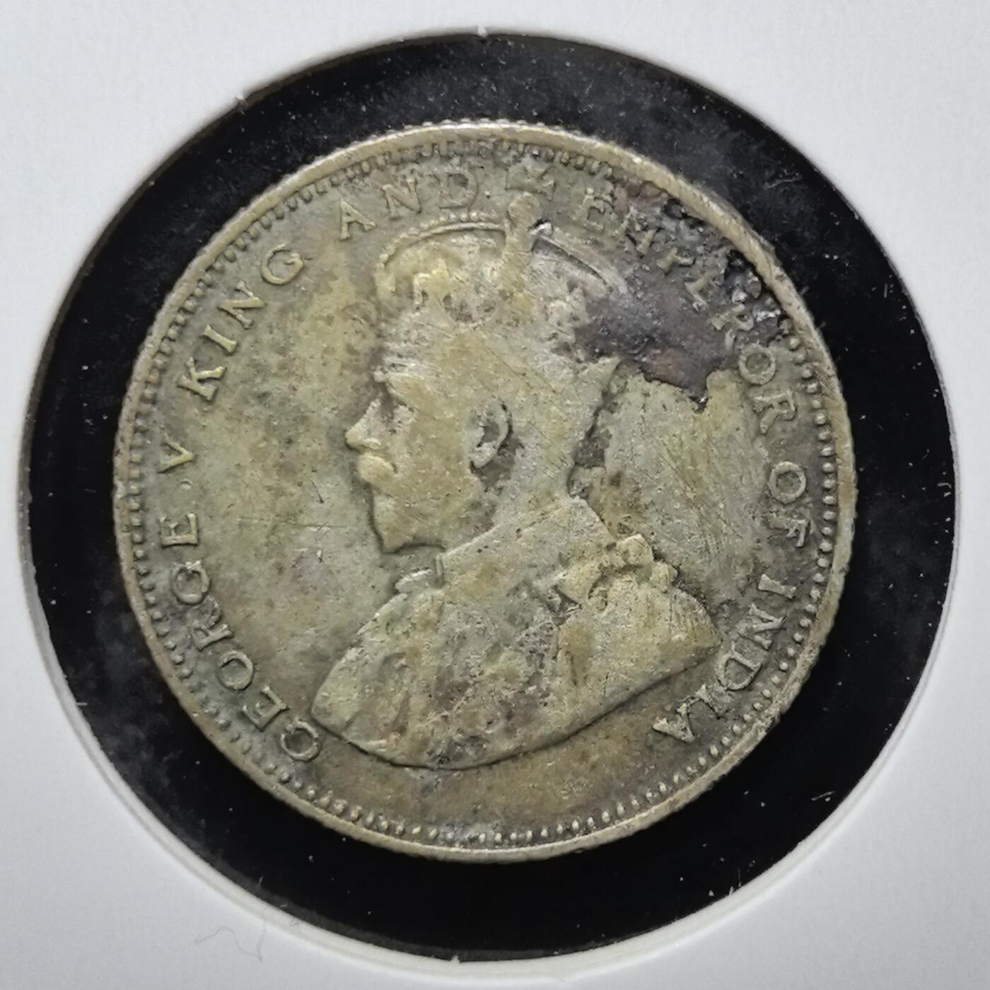 外国优质老铜币银币苏联纪念章，每周六晚九点倒数截拍，满百包邮可寄存，持续收拍 英属海峡殖民地1927年20分银币，正面为英王乔治五世头像及 “印度皇帝” 头衔，背面标注面值，见证英国对东南亚殖民贸易的历史。