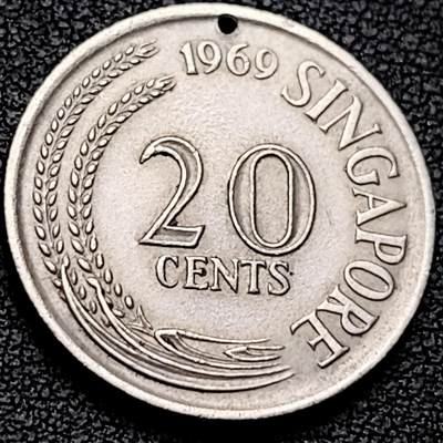 泉币菌-第213场-拍品多 请提前出价（工作最近较忙 发货不及时，望理解） - 老打孔 高币值 1969年 新加坡20分 海洋动物-剑鱼 24mm 