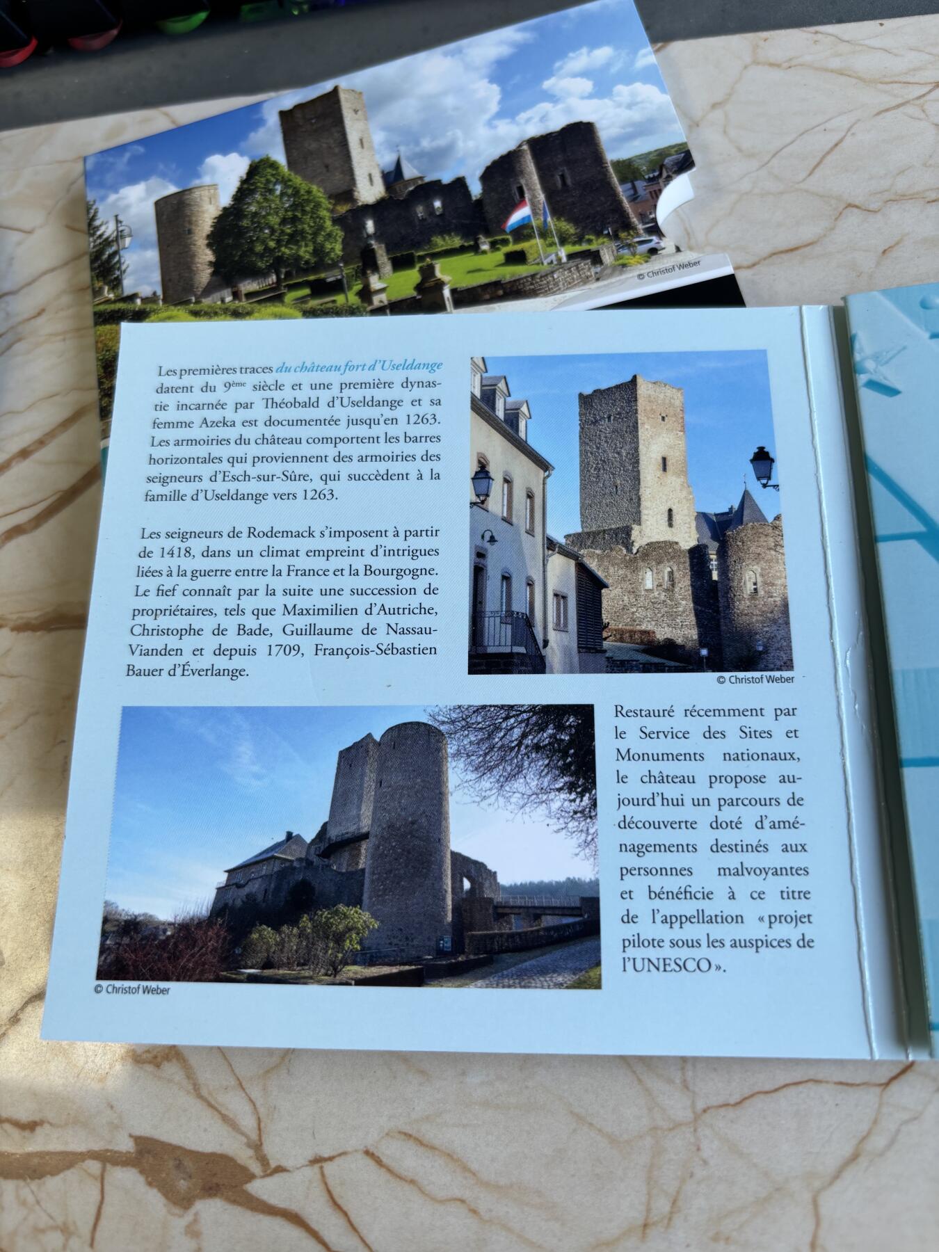 第194期拍卖 卡装卢森堡2017年银铌城堡系列雷当日城堡银铌双金属币，金属:925银/铌，重量:15.48克，直径:34毫米，发行：7000枚