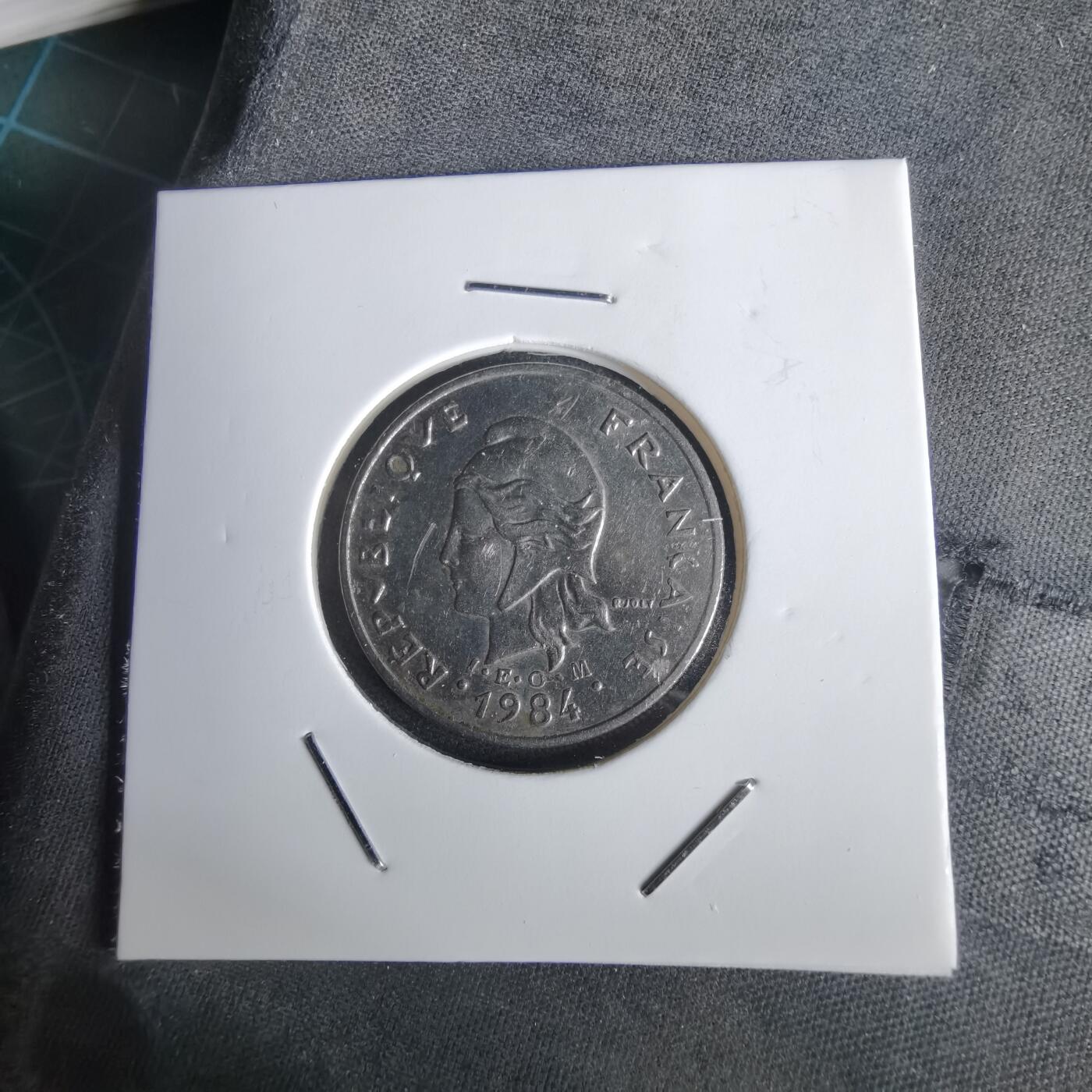 沼泽如烟--第1028场 法属波利尼西亚1984年10法郎