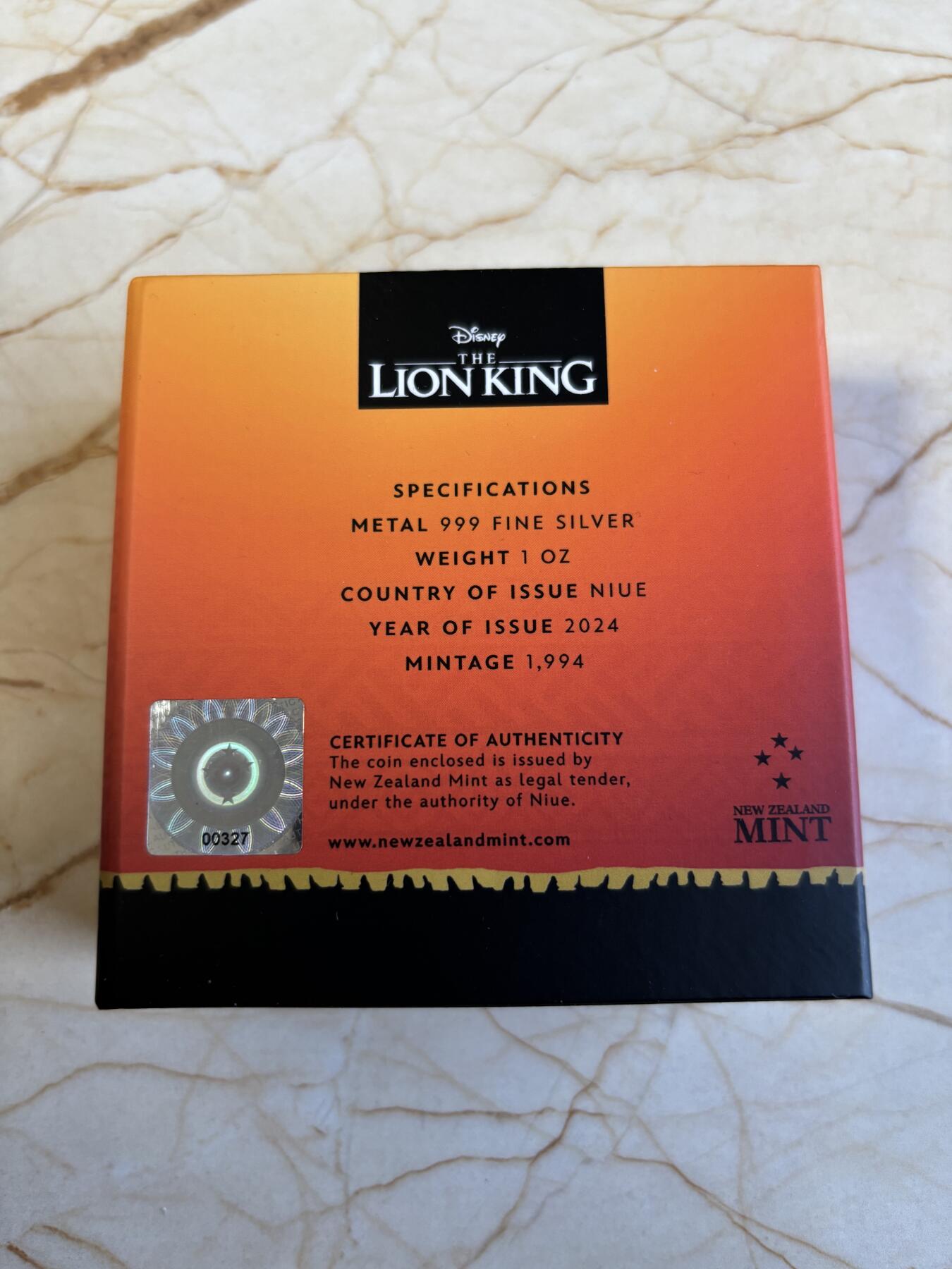 第194期拍卖 纽埃2024年狮子王穆法萨和辛巴1盎司镀金版本银币，999银，发行1994枚