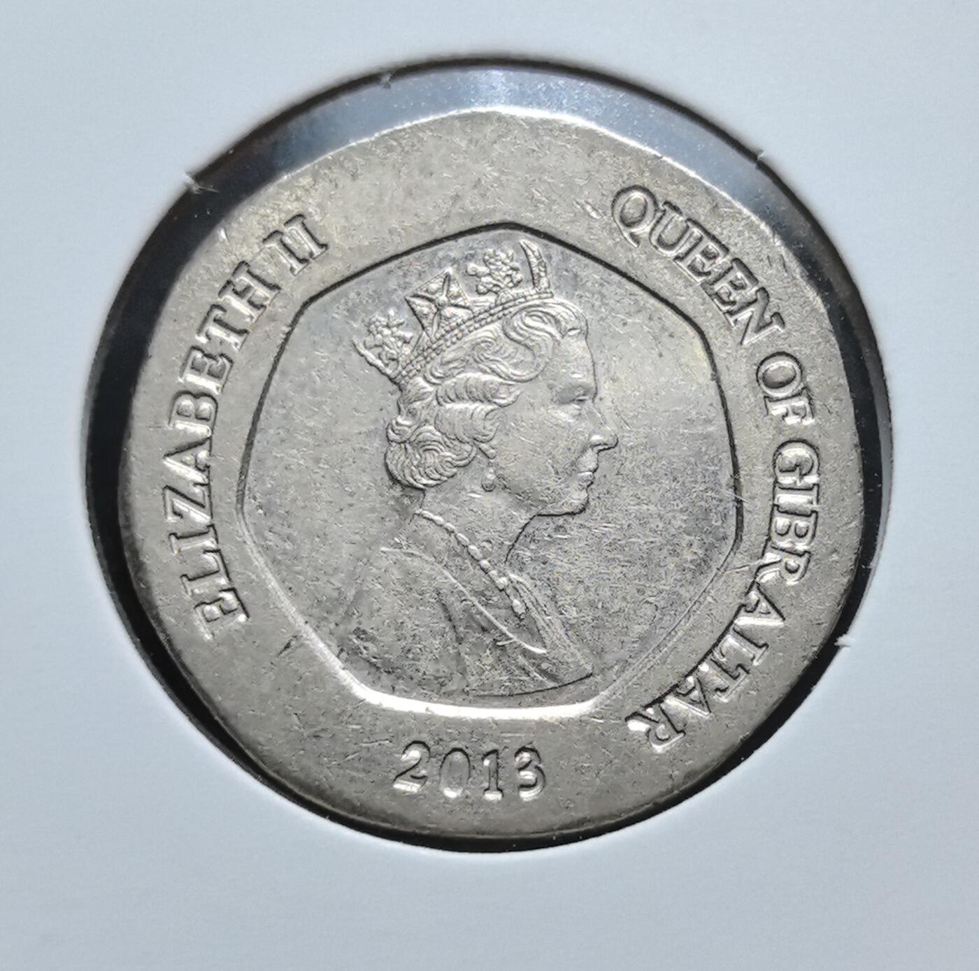 外国优质老铜币银币苏联纪念章，每周六晚九点倒数截拍，满百包邮可寄存，持续收拍 直布罗陀女王钥匙之地20 便士铜币，正面为伊丽莎白二世头像与 “直布罗陀女王” 字样，背面是象征直布罗陀 “钥匙之地” 的三把钥匙图案，见证其作为英国海外领地的货币文化与历史身份。