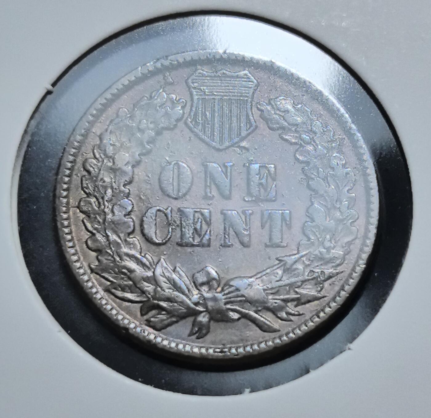 外国优质老铜币银币苏联纪念章，每周六晚九点倒数截拍，满百包邮可寄存，持续收拍 美国印第安人头像1887年1美分铜币，正面为印第安人头像，背面是花环与盾徽，是美国 19 世纪末经典流通铜辅币，见证其西进运动与货币体系发展。