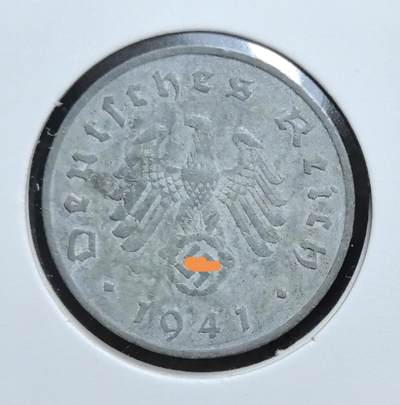 外国优质老铜币银币苏联纪念章，每周六晚九点倒数截拍，满百包邮可寄存，持续收拍 - 德国1941年10帝国芬尼锌币，正面为帝国鹰与万字徽，背面是面值与橡叶纹饰，是二战时期德国战时经济与纳粹政权的实物见证。