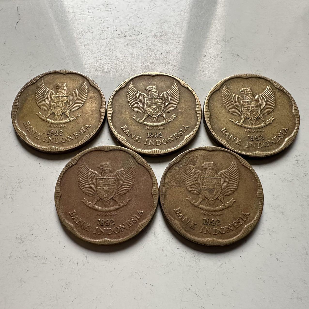 🌹外币初藏🌹🐯2026年第31场   每周二四六晚8️⃣点 接代拍 印度尼西亚1992年500卢比 茉莉花版5枚