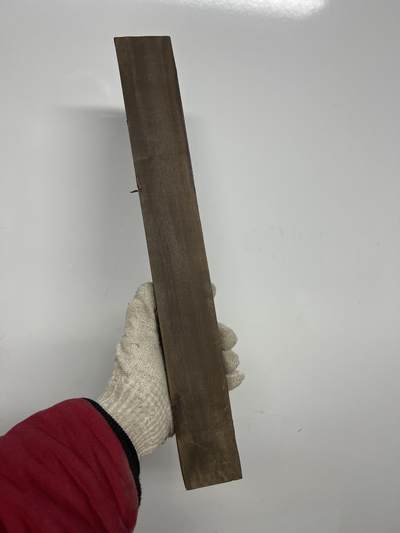 零元拍：NO.3金丝楠阴沉料，切镇尺做牌子，无需打磨就已经金光闪闪。切牌子，做镇尺，干泡台。满金丝药香，尺寸约：40/5/3.7CM。 - 零元拍：NO.3金丝楠阴沉料，切镇尺做牌子，无需打磨就已经金光闪闪。切牌子，做镇尺，干泡台。满金丝药香，尺寸约：40/5/3.7CM。