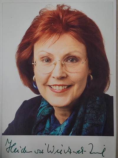 韵星假日军品类拍卖第47期 -- Rimey Holidays Militaria Auction 47 - 德意志联邦共和国前经济与发展部部长海德玛丽签名照一张（亲签）