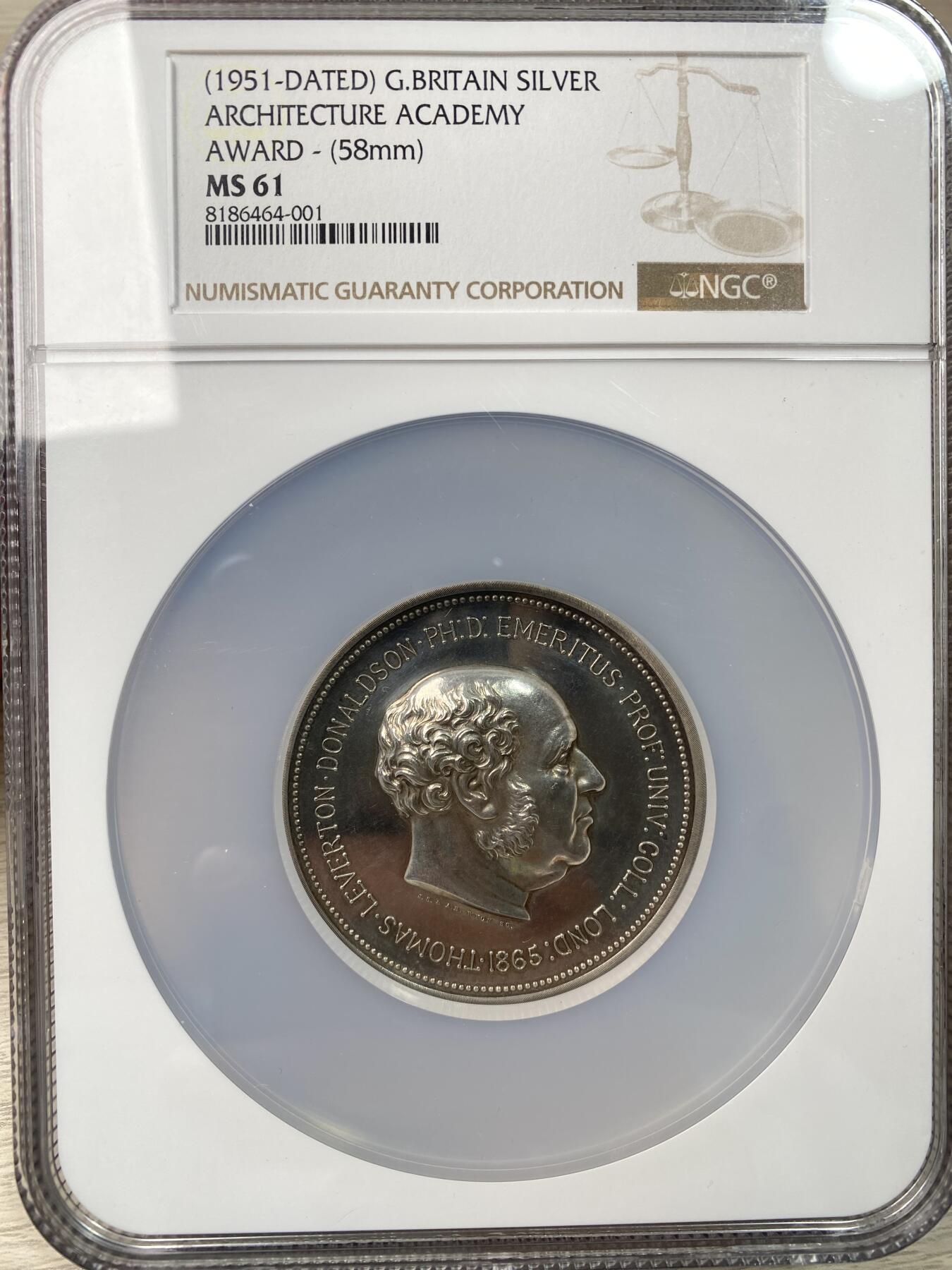 万国钱币拍卖第063期 NGC MS61 1951年英国伦敦大学托马斯·唐纳森奖大银章 57MM巨型 由JS和AB Wyon设计 背面花环内刻有铭文：纪念/长期而热忱的/在促进/建筑学研究方面/所作出的贡献 Thomas Leverton Donaldson（1795-1885） 建筑师和作家 皇家艺术学院银奖获得者 1841-1864 年建筑学荣誉教授 1864 年建筑师学会主席