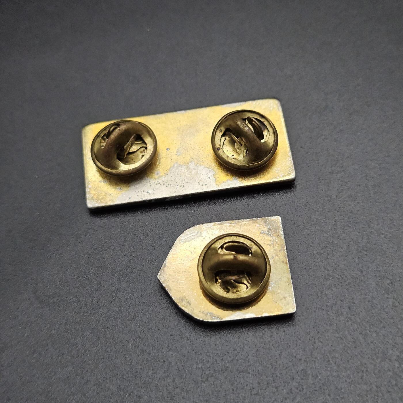 0元起拍勋章 第340期 咸鱼国勋章拍卖专场 3月22日（周日）下午6：00开始 纪念章两个