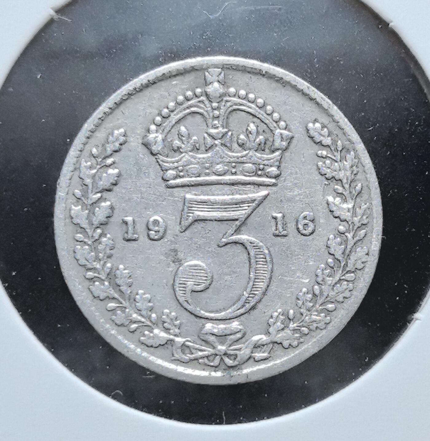 外国优质老铜币银币苏联纪念章，每周六晚九点倒数截拍，满百包邮可寄存，持续收拍 英国乔治五世1916年3便士银币，面值微小却工艺精致。正面为国王头像，背面是王冠与面值，属英联邦传统辅币