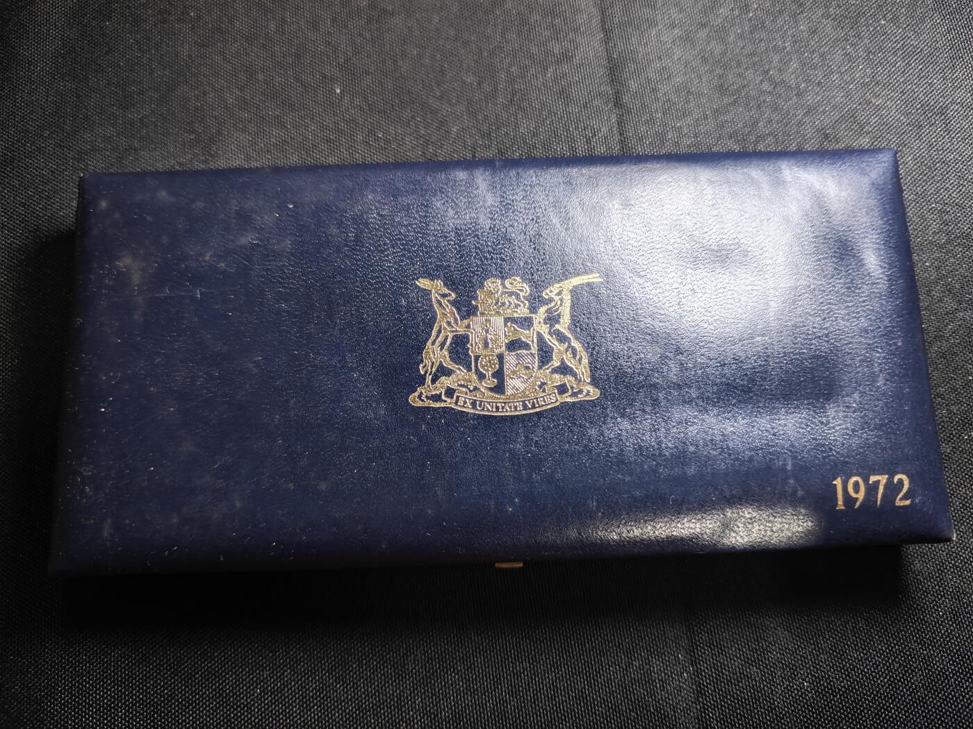 KK钱币收藏小铺   套币专场 2月预留时间 周末发货  1972南非大小面值清年精制套币 含1兰特银币