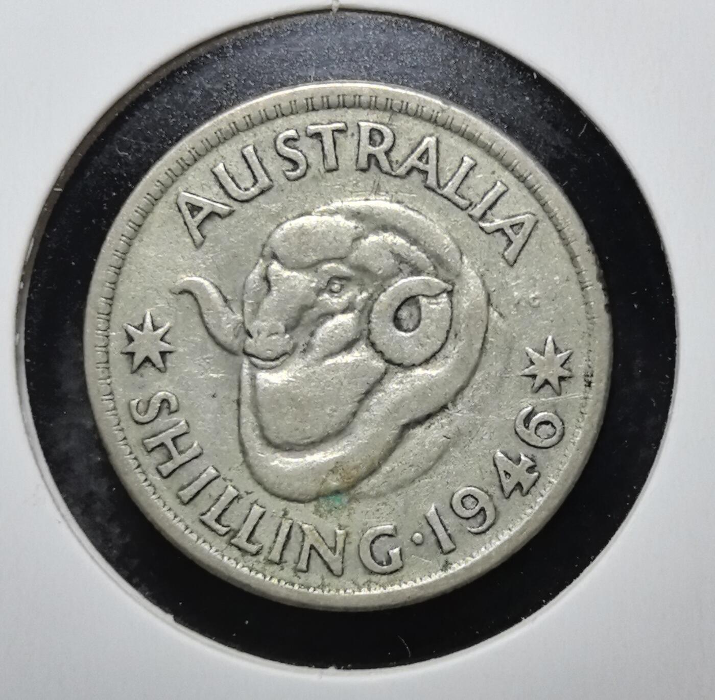 外国优质老铜币银币苏联纪念章，每周六晚九点倒数截拍，满百包邮可寄存，持续收拍 澳大利亚1946年1先令银币。正面为乔治六世头像，背面是象征澳洲牧业的美利奴羊，见证英联邦货币体系，1966 年被十进制货币取代。