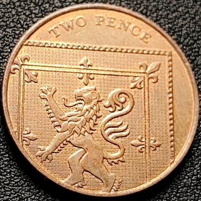 泉币菌-第213场-拍品多 请提前出价（工作最近较忙 发货不及时，望理解） - 2009 英国2便士盾牌版 26mm 雄狮