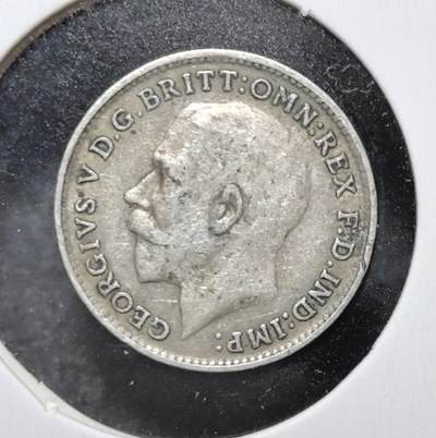 外国优质老铜币银币苏联纪念章，每周六晚九点倒数截拍，满百包邮可寄存，持续收拍 - 英国乔治五世1917年3便士银币，面值微小却工艺精致。正面为国王头像，背面是王冠与面值，属英联邦传统辅币