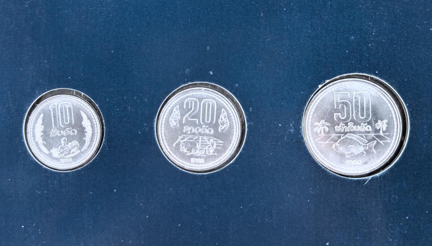 外国优质老铜币银币苏联纪念章，每周六晚九点倒数截拍，满百包邮可寄存，持续收拍