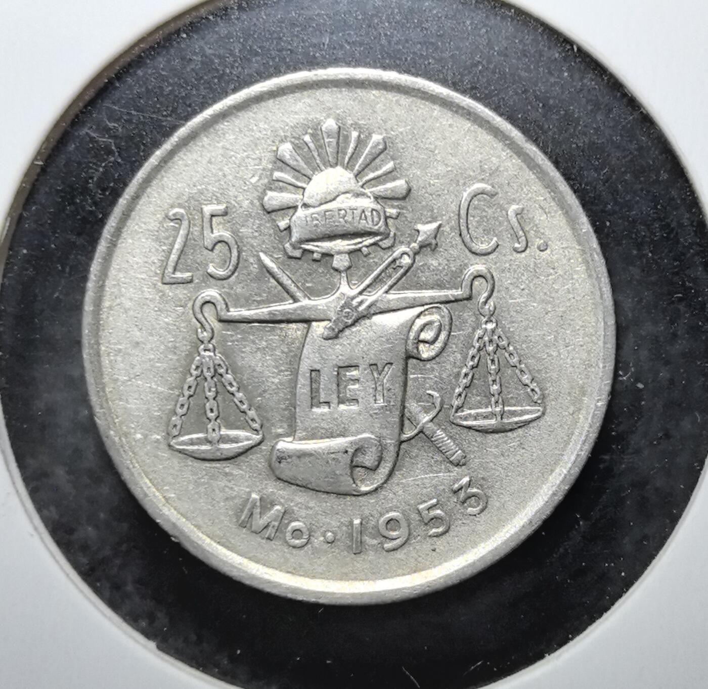 外国优质老铜币银币苏联纪念章，每周六晚九点倒数截拍，满百包邮可寄存，持续收拍 墨西哥1953年25分银币。正面为墨西哥国徽 “鹰蛇仙人掌”，背面是象征正义的天平与 “自由” 字样，见证墨西哥战后货币体系。