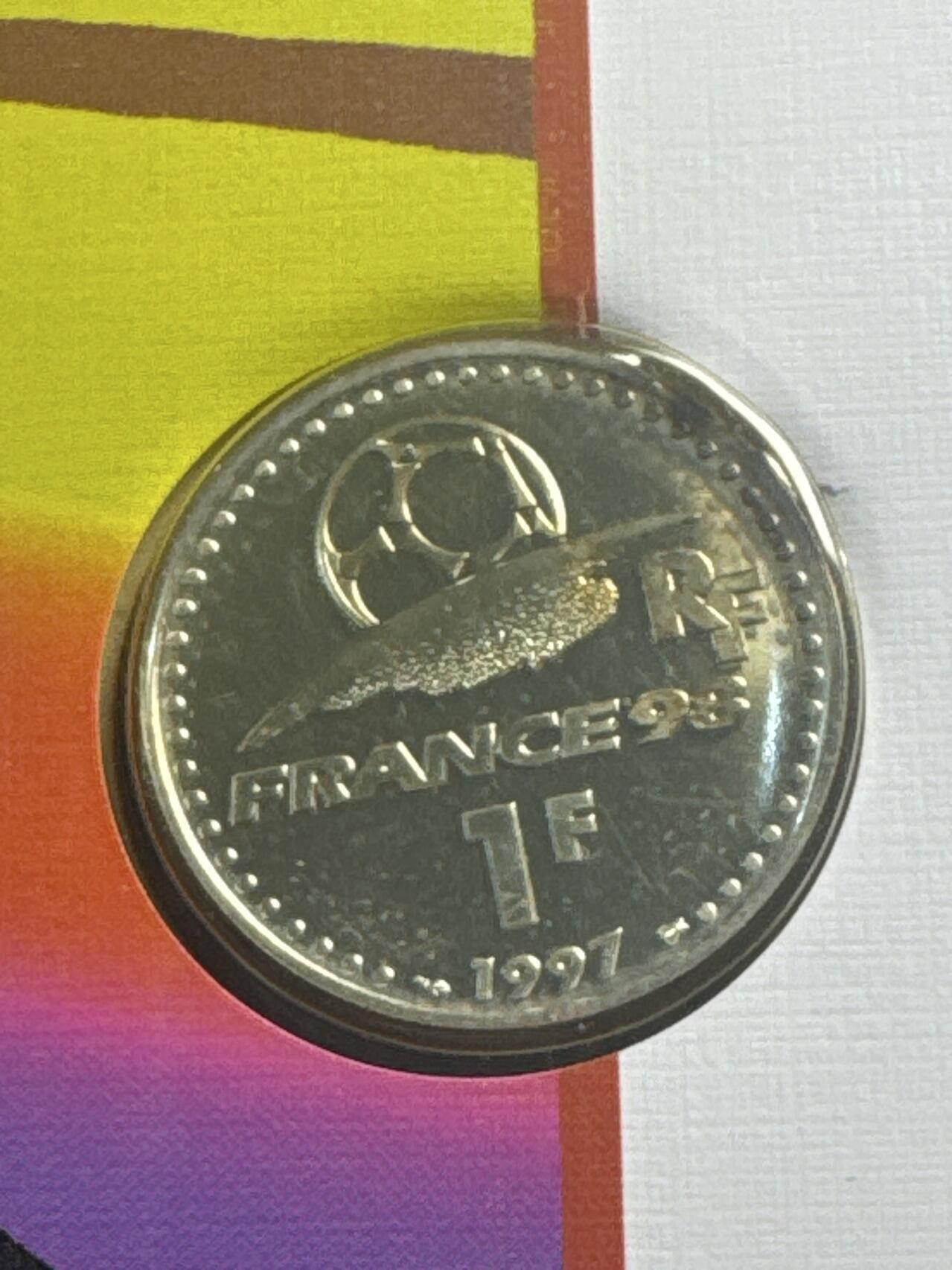 ❤️【币观天下】❤️ 第345期钱币拍卖场- 2026.3.20周五晚上6点半场 长期征集拍品  法国1986年世界杯邮币封1法郎银币12克90%银*3枚一拍-银价