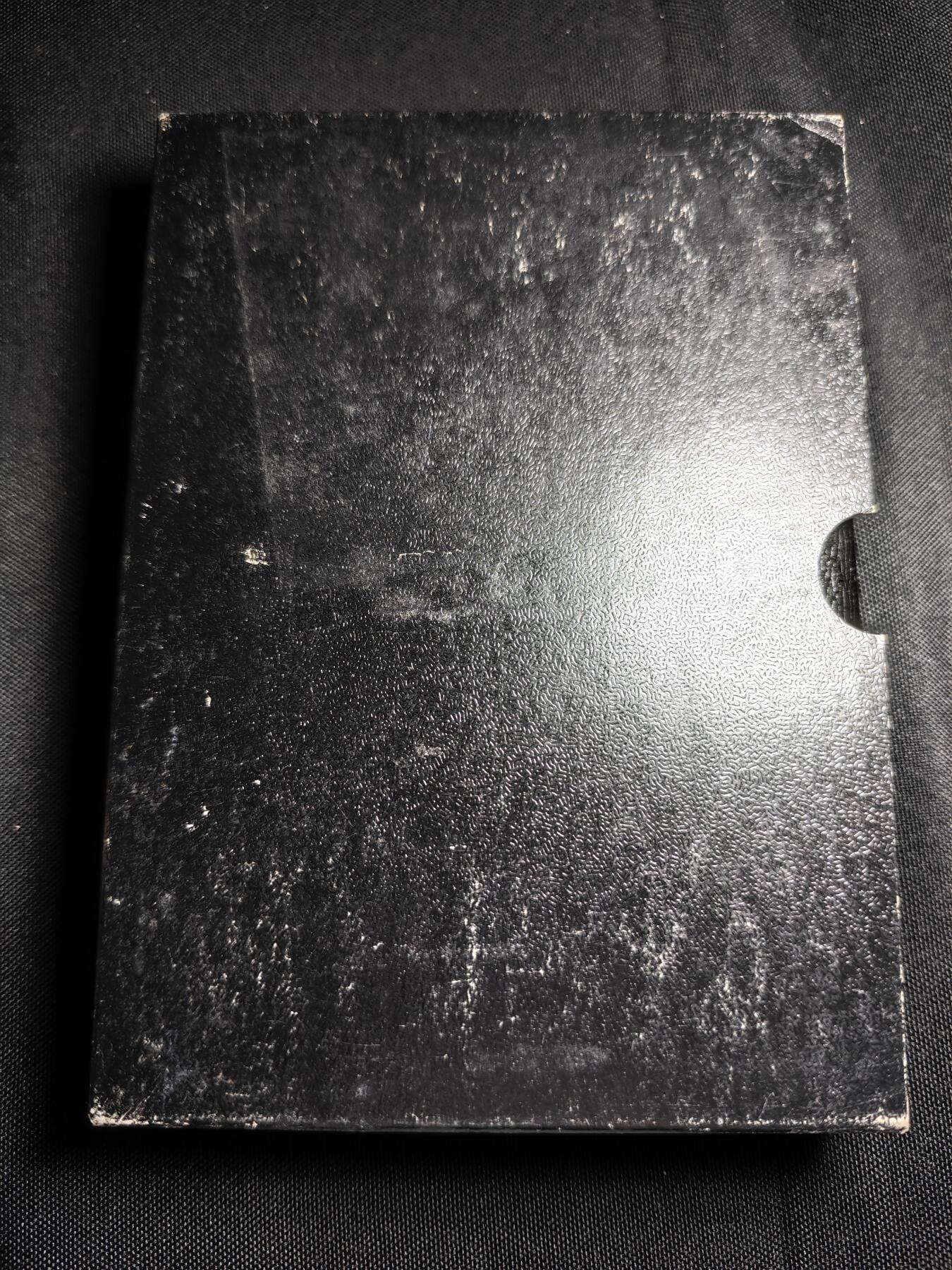 KK钱币收藏小铺   套币专场 2月预留时间 周末发货   1990日本官方发行黑本精制套币