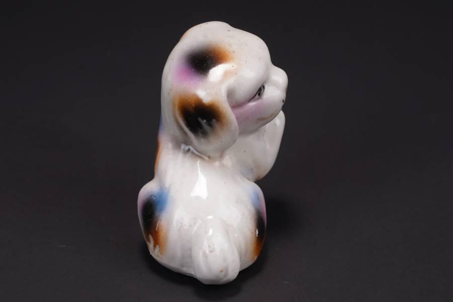 上海都达杂项专场六二【全场包邮】  白瓷彩绘小狗摆件69-119