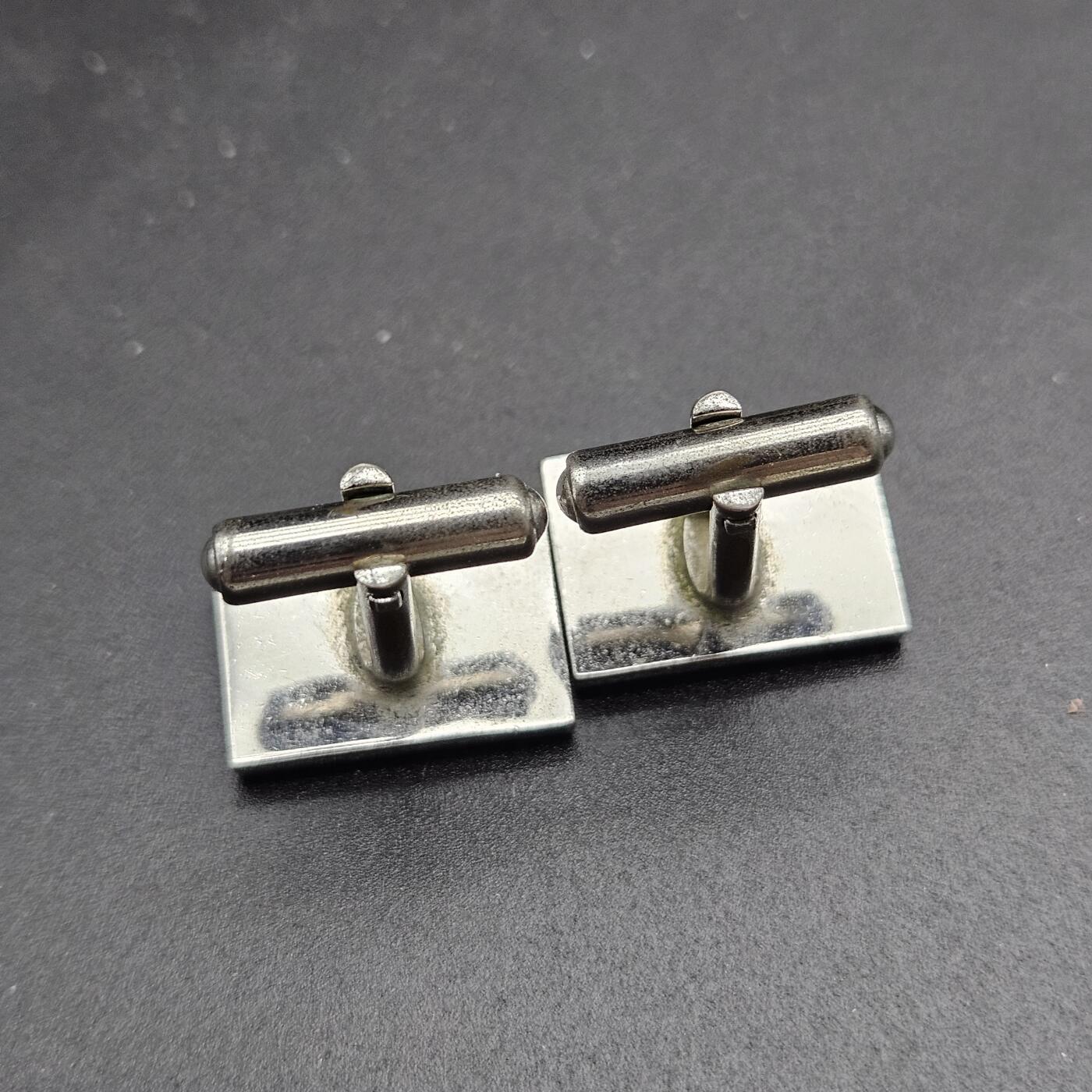 0元起拍勋章 第340期 咸鱼国勋章拍卖专场 3月22日（周日）下午6：00开始 日本中古袖扣一对