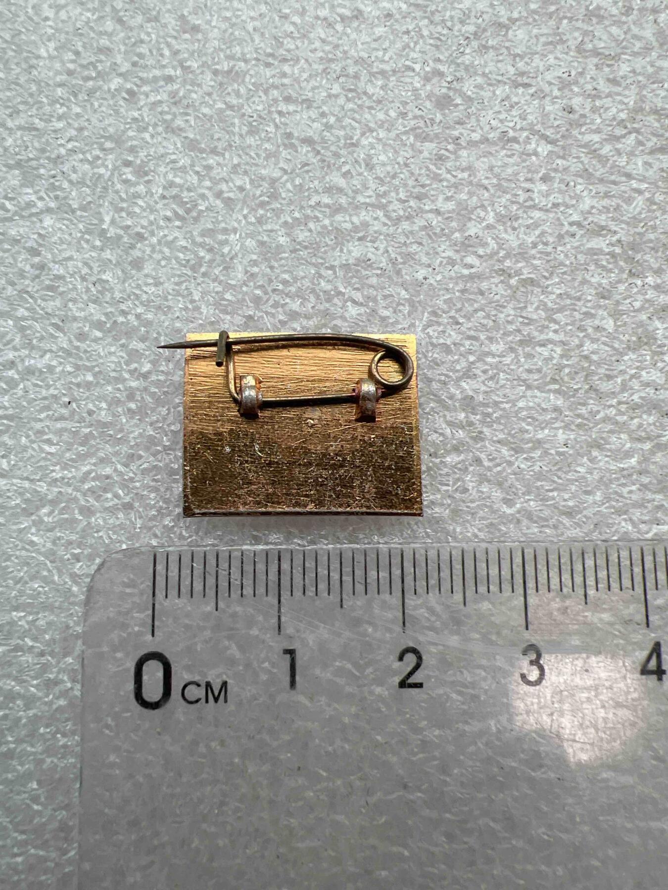 真品像章，纪念章 真品像章、纪念章