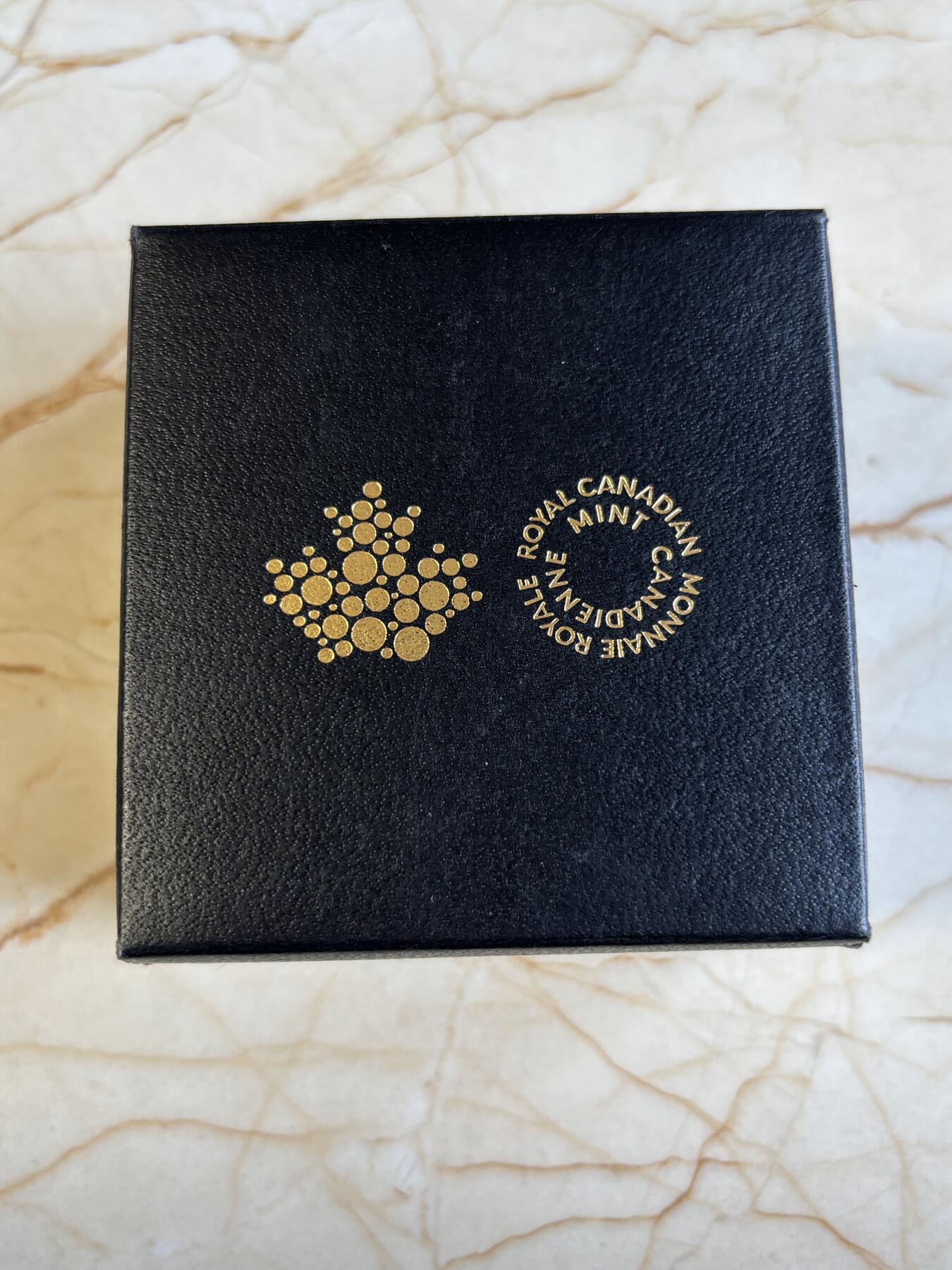 第194期拍卖 加拿大2014年花卉系列1郁金香精制双色银铌币，925银和999铌，9克，发行6000枚