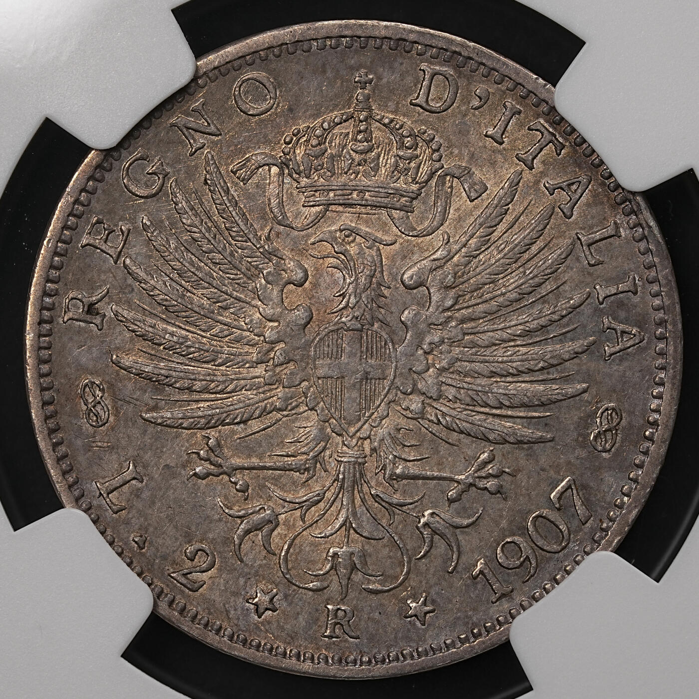 修遠堂世界钱币第108期 NGC AU55 1907年意大利2里拉银币，老彩味道棒，少见早期年份有分不易