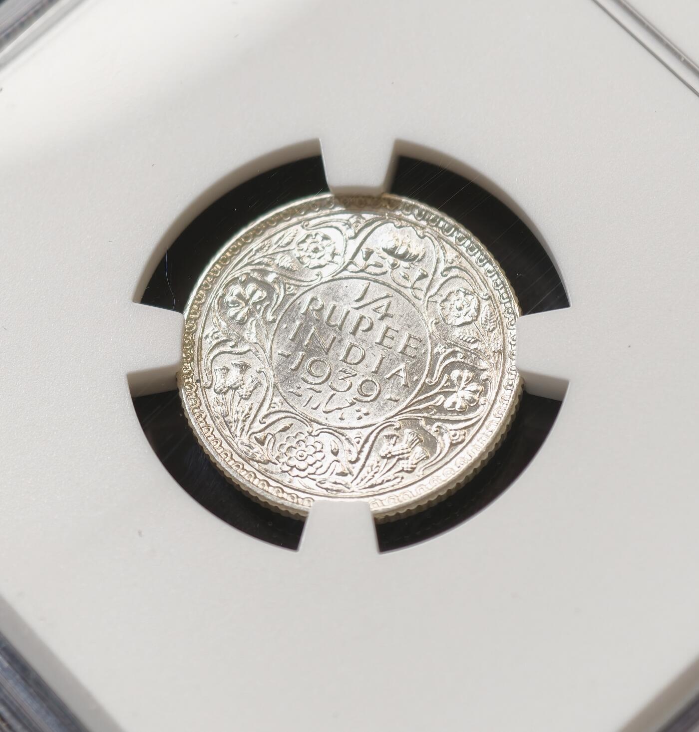 甄臻铺-世界币章拍卖（第55期），3月28日甄品场（直播拍卖）拍品征集中，送拍享返佣金等优惠多多