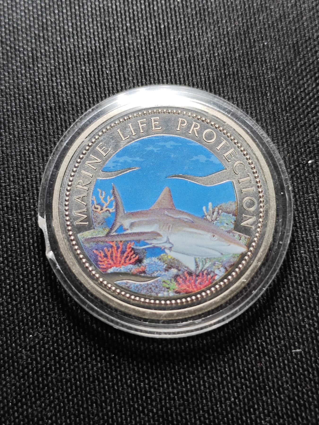 KK钱币收藏小铺   套币专场 2月预留时间 周末发货   1999帕拉1元彩色纪念币 美人鱼