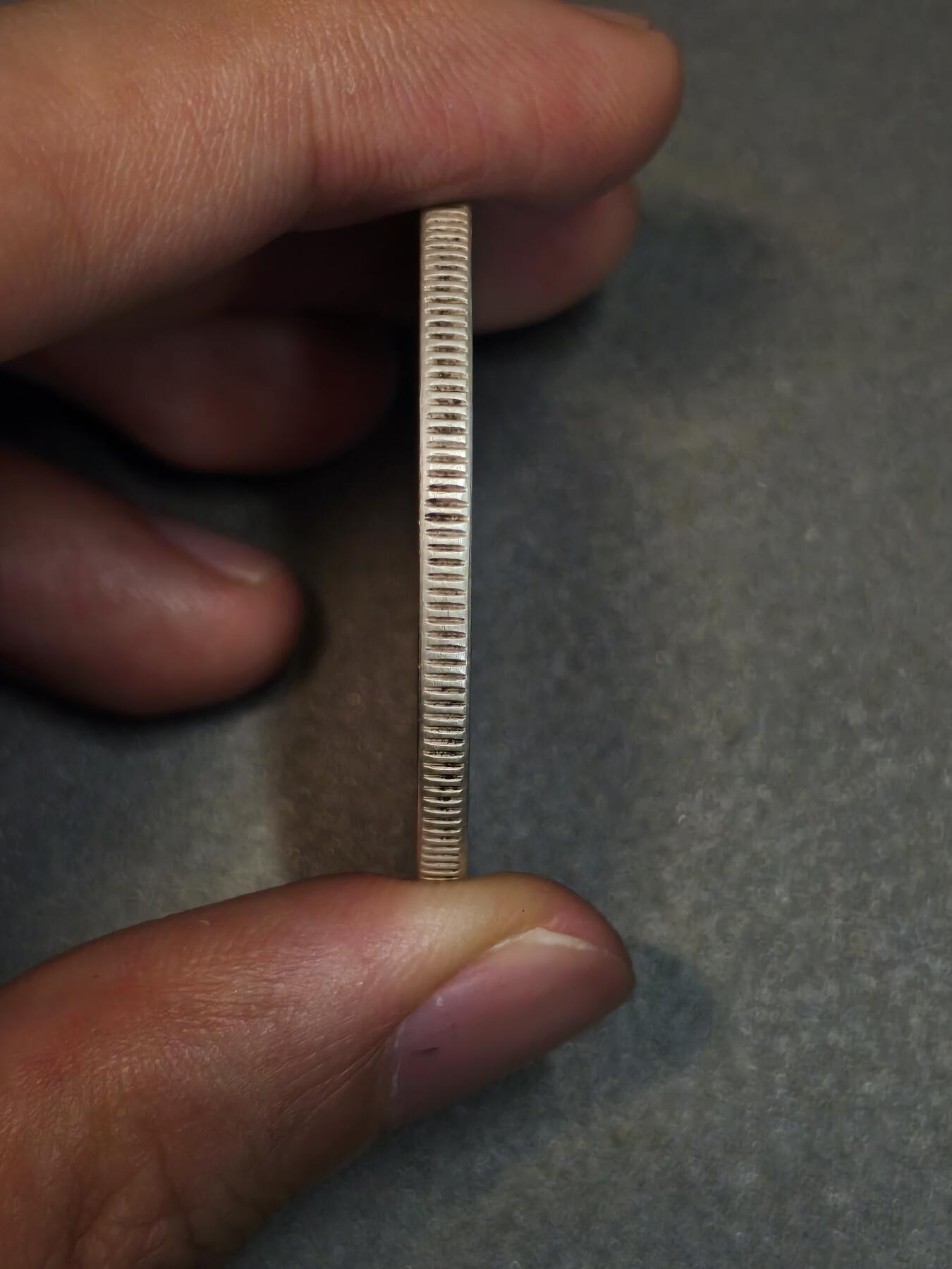 国内外机制币银元拍场 小精品场 大清宣三 深版 26.37g 光谱仪测过90左右含银量 细节如图 修补程度较大 右犄角及内齿修补现象明显 背面中心文字修补明显 修补币入盒风险高 不能包入盒 低价出了 有手艺的可以拿走搞一搞搏一搏