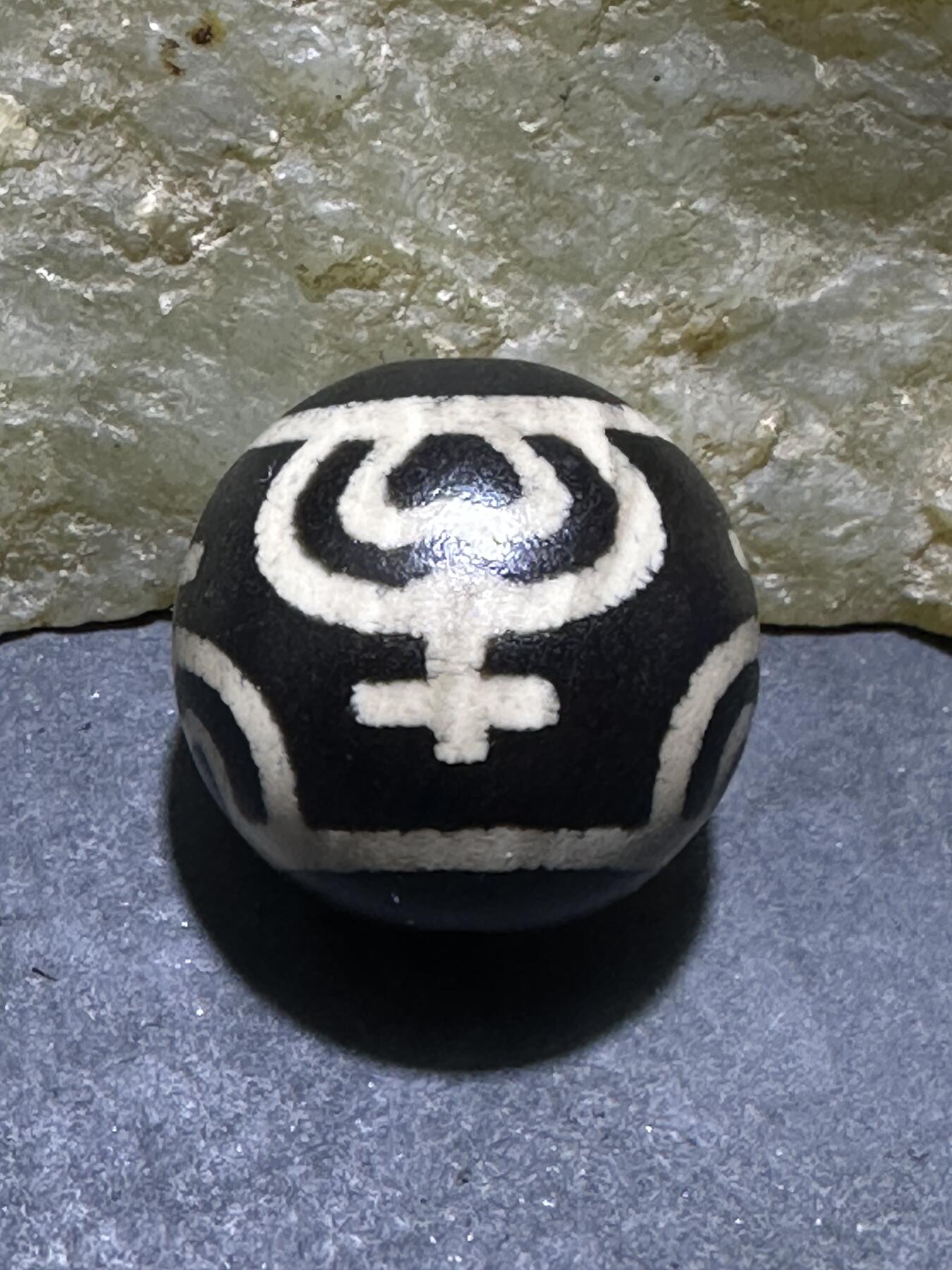 仅此一颗，藏传宝瓶天珠一颗