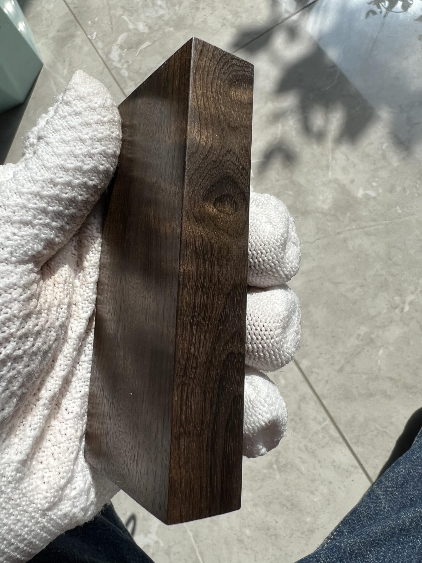 零元拍：NO53金丝楠平安无事牌，3D立体波纹。满水波香喷喷的小金砖，金光闪闪，101/44/18.5MM