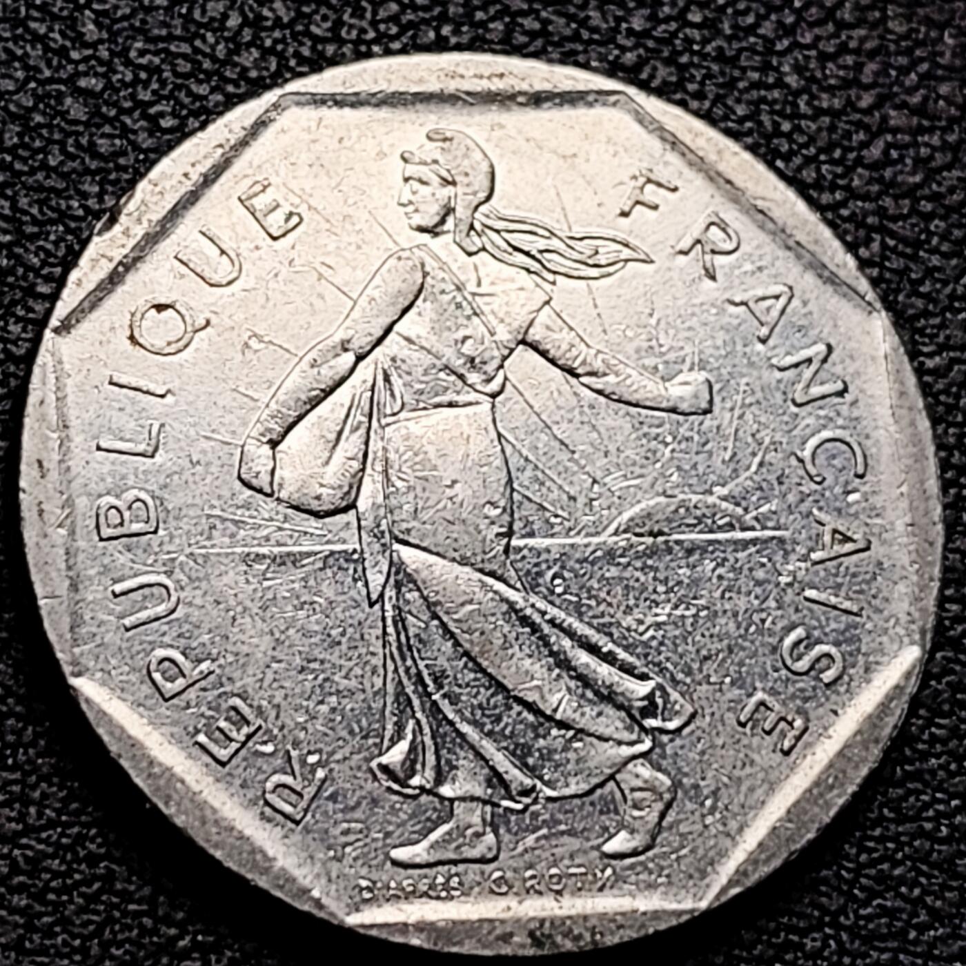 泉币菌-第214场-拍品多 请提前出价（工作最近较忙 发货不及时，望理解） 。