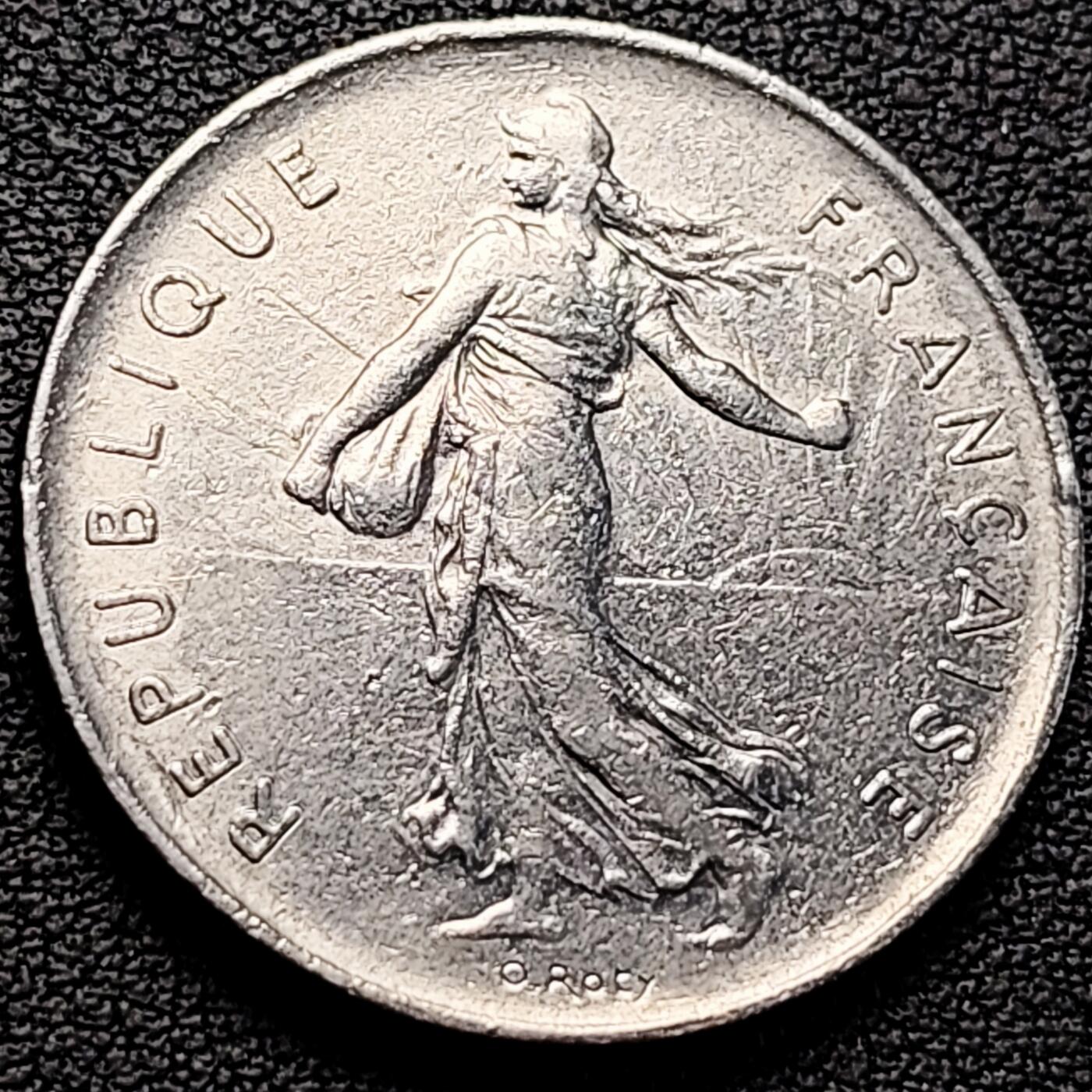 泉币菌-第214场-拍品多 请提前出价（工作最近较忙 发货不及时，望理解） 。