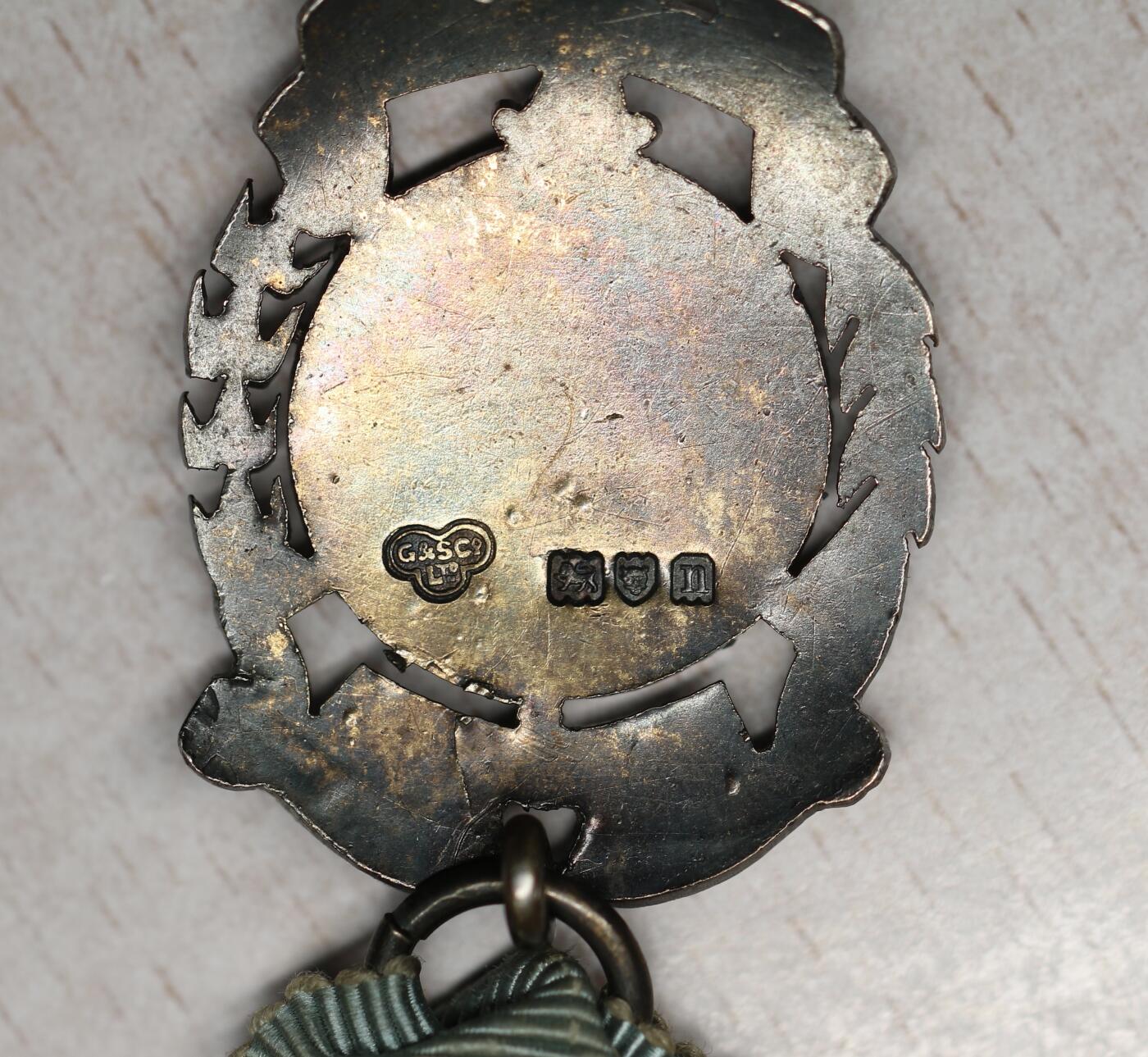 大猫徽章拍卖 第290期 1908年英国皇家共济会机构司库奖章（Steward Jewel）纯银镀金珐琅