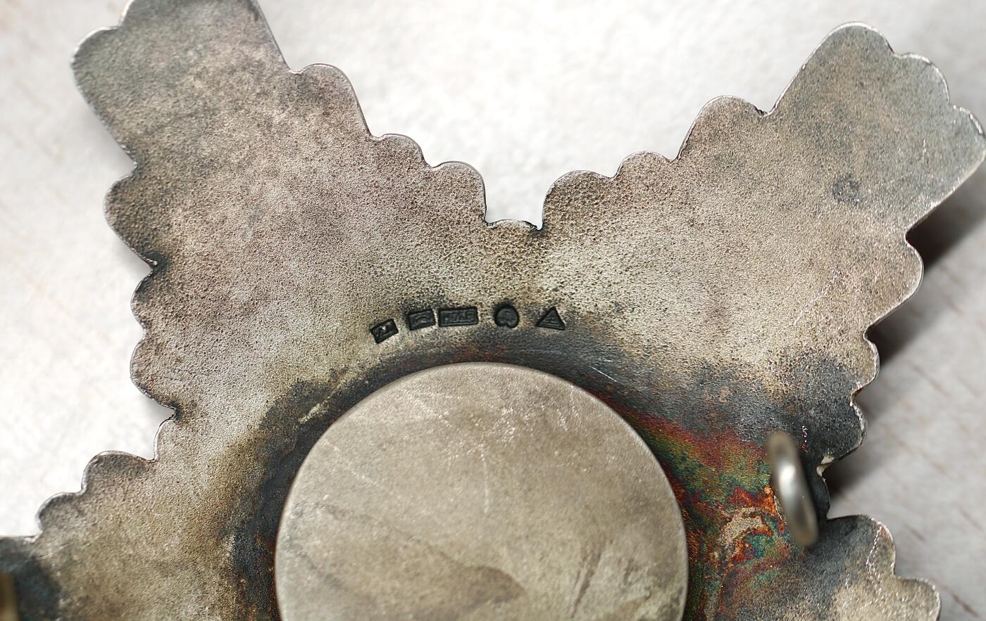 大猫徽章拍卖 第290期 芬兰雄狮勋章星芒 银制带标 