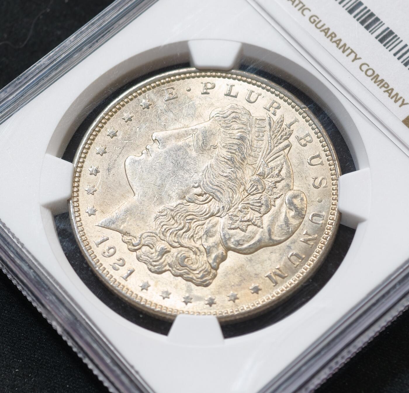 甄臻铺-世界币章拍卖（第55期），3月28日甄品场（直播拍卖）拍品征集中，送拍享返佣金等优惠多多