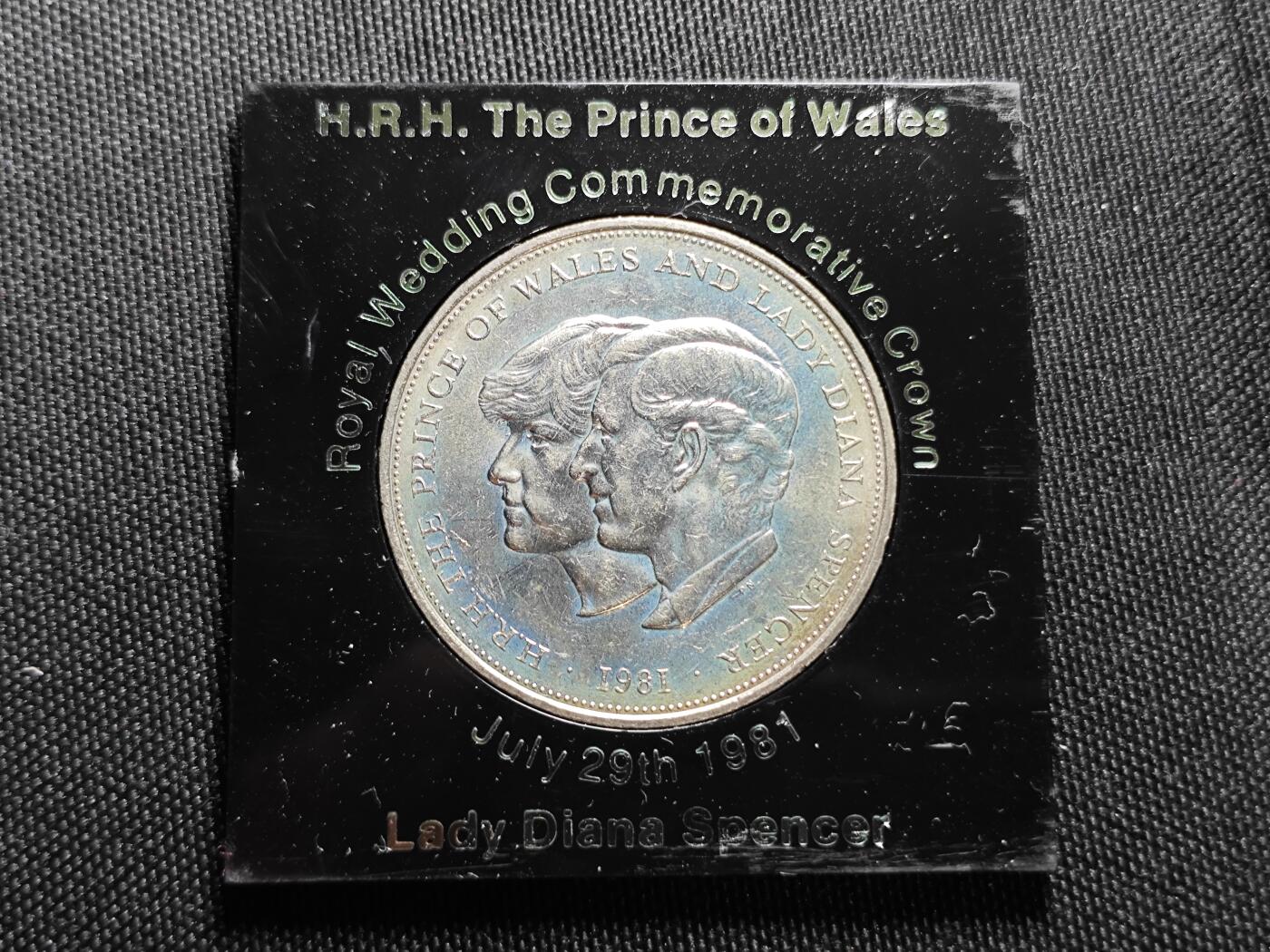 KK钱币收藏小铺   套币专场 2月预留时间 周末发货  英国克朗币 带盒