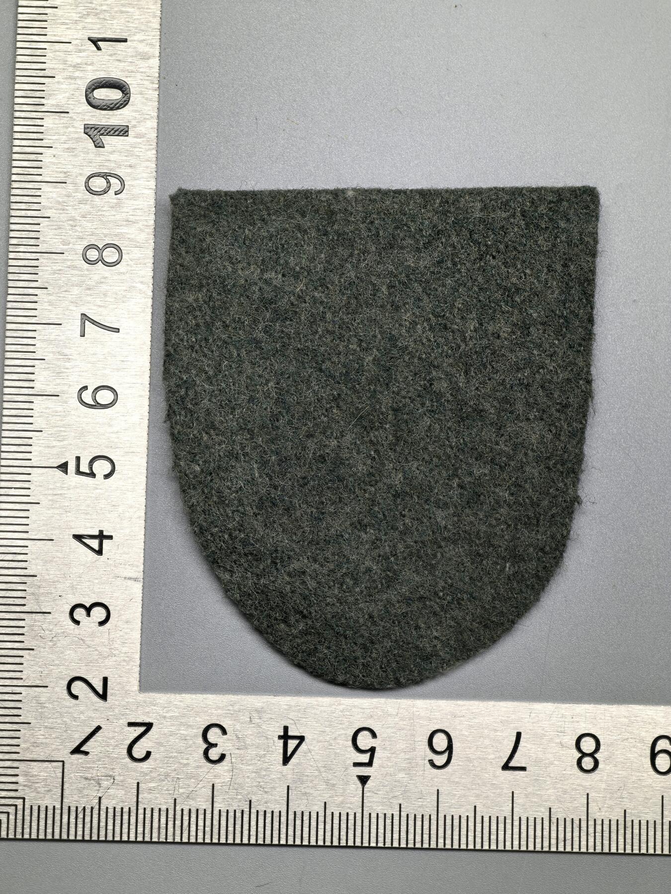 小驴勋章奖章收藏3月21日周六晚六点拍卖（珍爱和平，收藏战争，铭记历史，勿忘国耻，忠党爱国。有偿代拍，送拍规则在简介最后，参拍须阅读规则后再参拍，关系到运费包装发货时效真假辨别等关键信息，拍卖时不再发原图，看大图店主微信码在拍卖店铺介绍里） 现代工艺品 克里米亚盾章 非原品